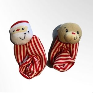 Baby’s First Christmas jingle shoes 🎄